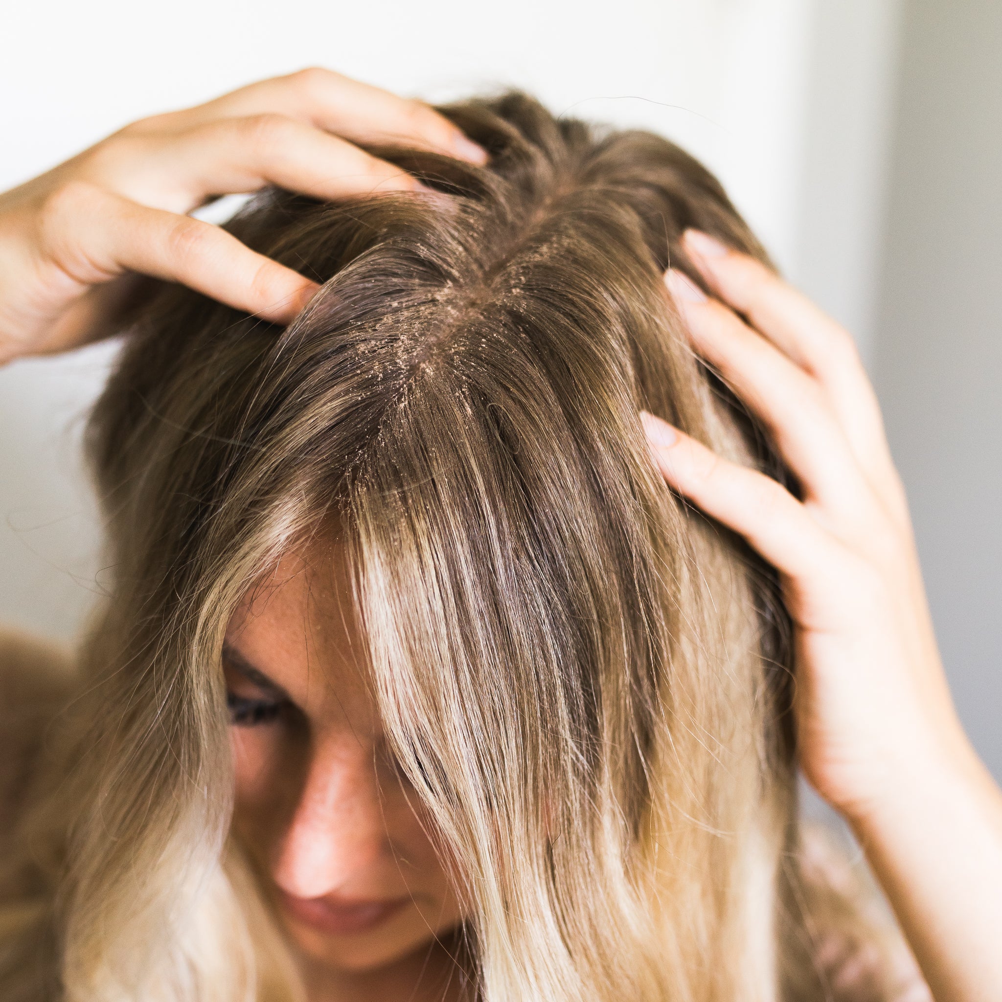 Vanilla Coconut Dry Shampoo - Image 5